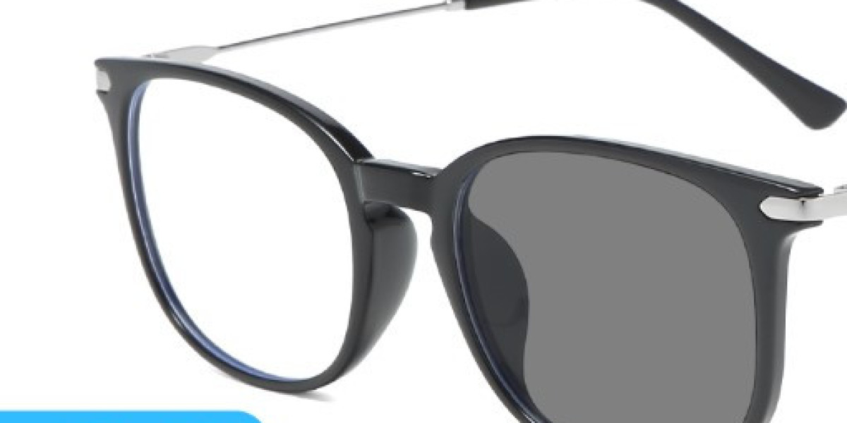 Innovative Design of Blue Light Blocking Photochromic Lenses with Thinkeyoptical in Modern Eyewear Industry