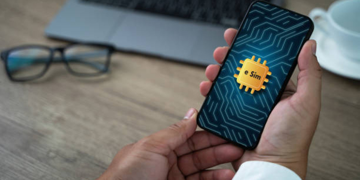 What Are the Top Benefits of Using eSIM Worldwide?