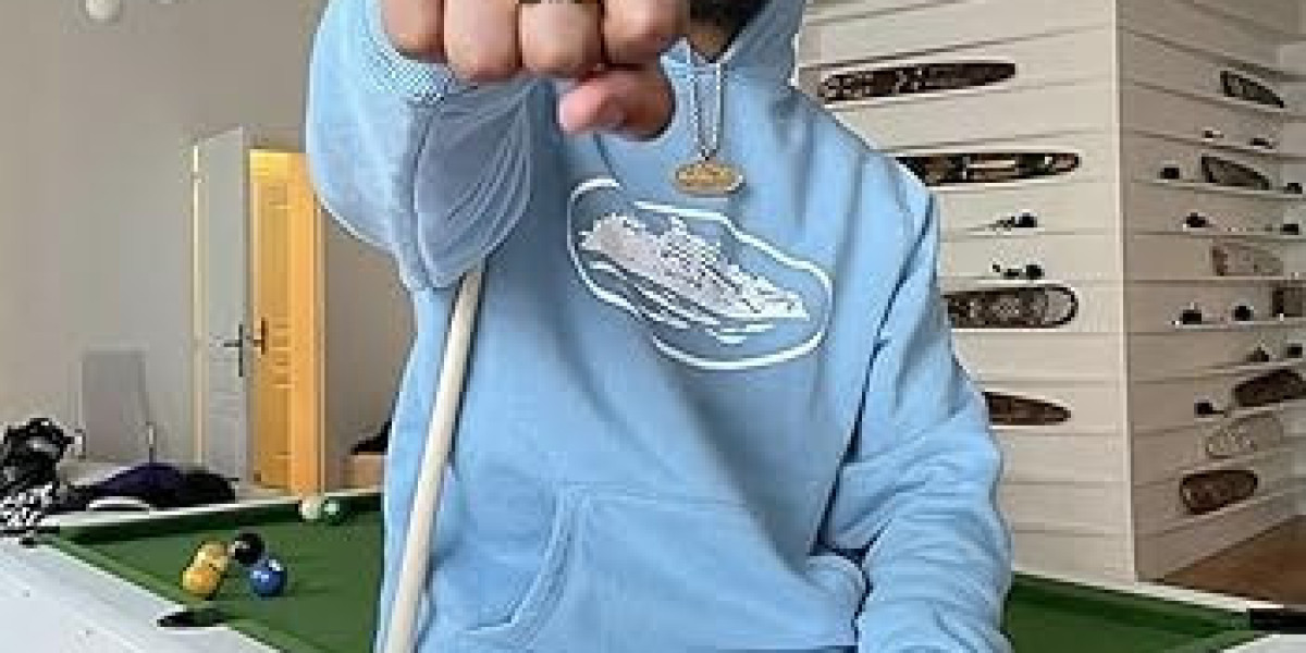 Corteiz Hoodie – Why It’s a Must-Have for Streetwear Fans